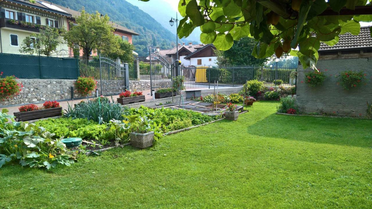 Casa Luca E Cristina Vila Mezzolago Exterior foto