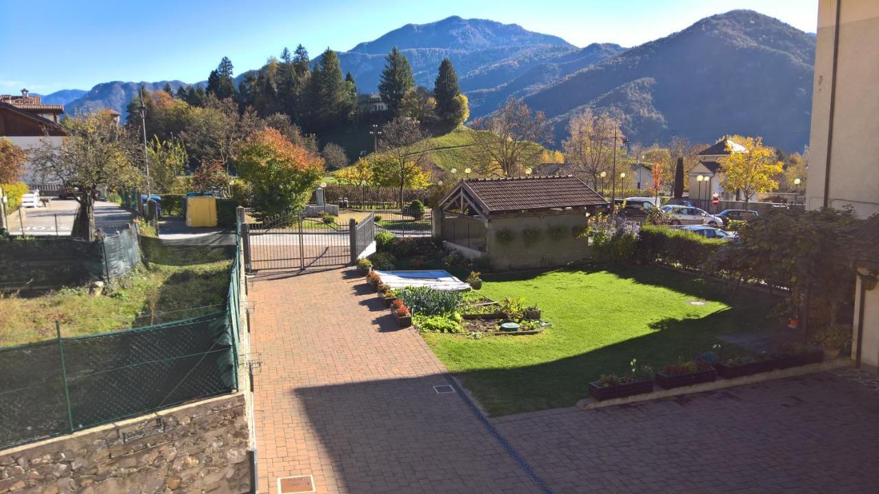 Casa Luca E Cristina Vila Mezzolago Exterior foto